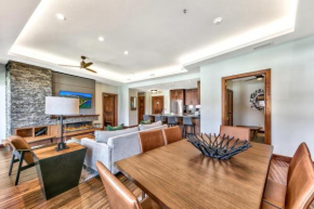 Luxury 2Br Residence Steps From Heavenly Village & Gondola Condo South Lake Tahoe